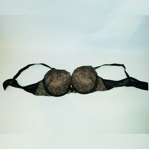 Torrid 44c black and nude lace bra